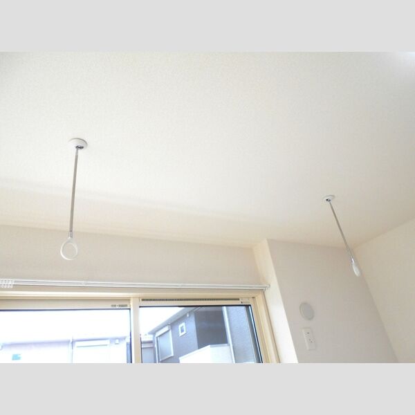 ロイジェントパークス草加手代　C205号室 室内物干し