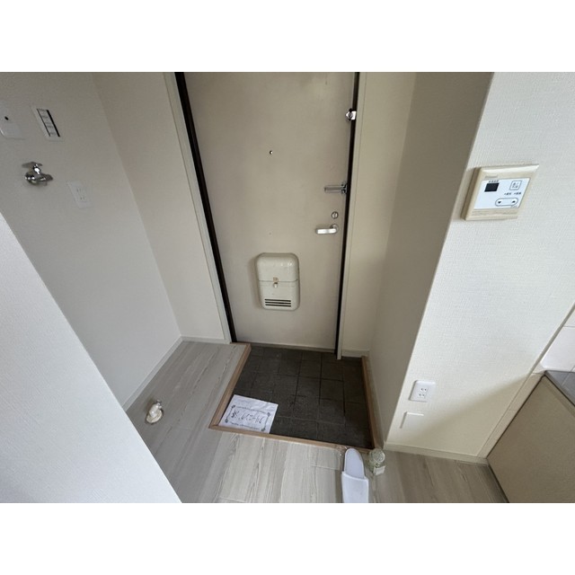 只見ハイツ306号室 玄関