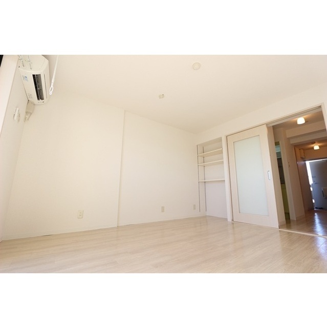 プリマネージュ 洋室