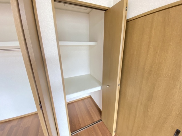 プラスサムⅠ2階 収納