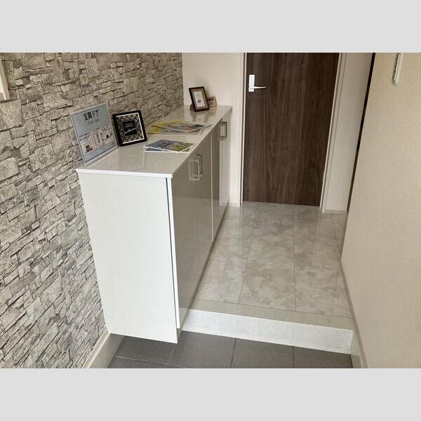 マイホームネクスト東寺尾1丁目 玄関