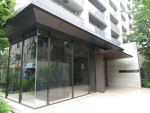 ライオンズ川口幸町グランフォート マンションエントランス