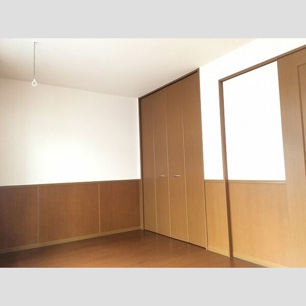 モナリエ中浦和102号室 洋室