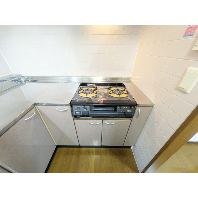 ルクレ川口イースト0903号室 コンロ