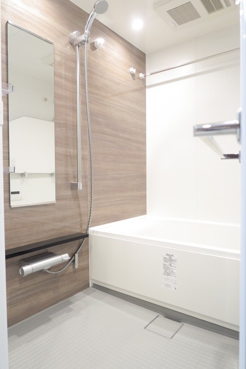 ロイジェント志村坂上7階 同建物別部屋の参考画像