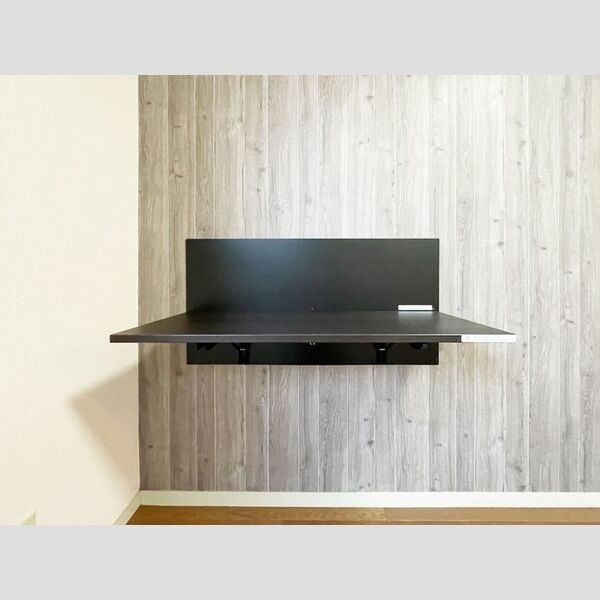 メゾンブランシュ101号室 ワークデスク