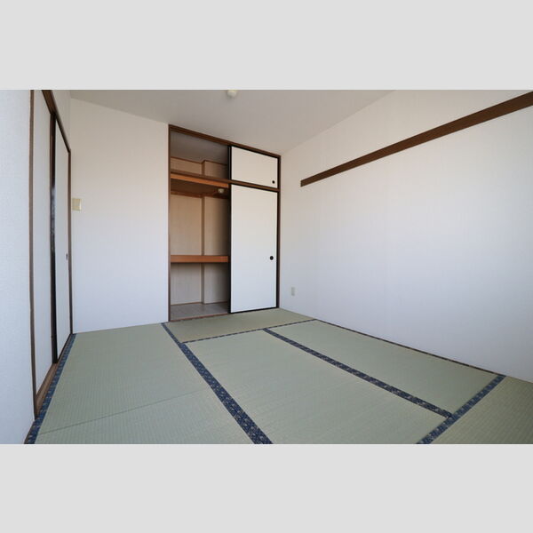 サンハイム102号室 和室