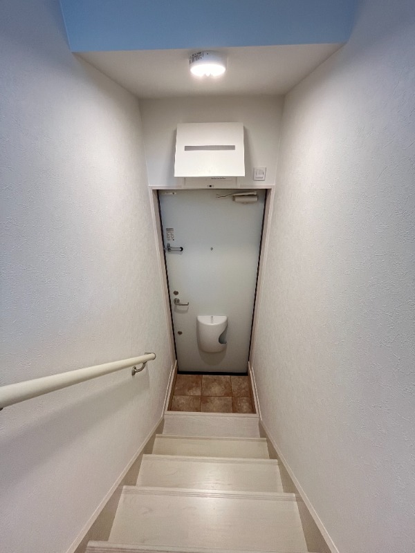 バーミープレイス調布Ⅱ 玄関