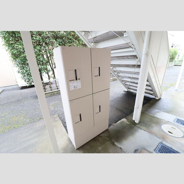 パセオおゆみ野110号室 宅配BOX