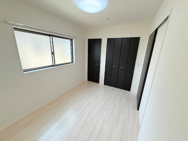 ラーバンコート大宮土屋206号室 洋室
