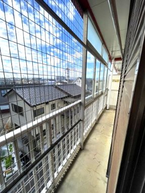 マンション三鈴303号室 バルコニー