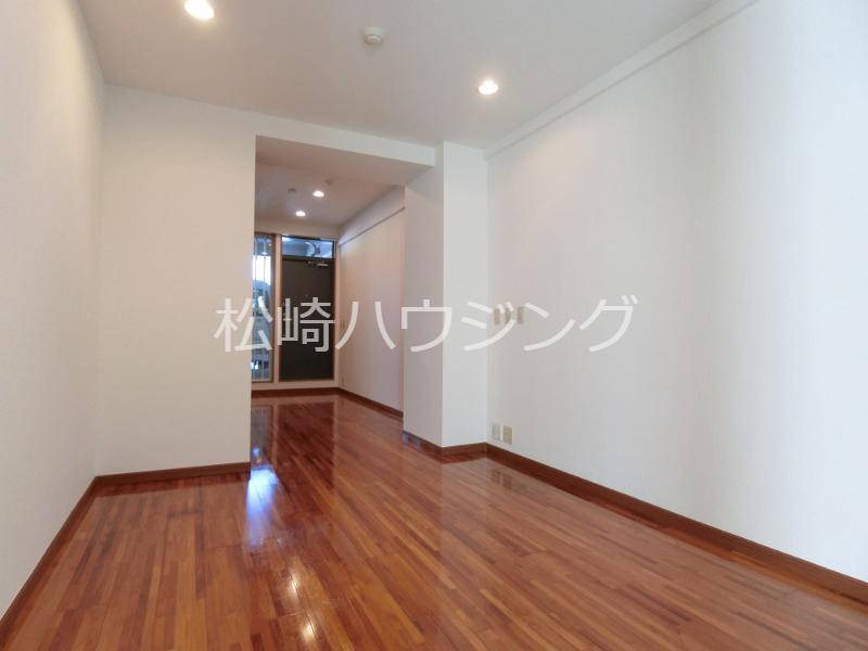 Ｖｉｌｌａｇｅ　Ｐａｄｄｙ1階 部屋その他