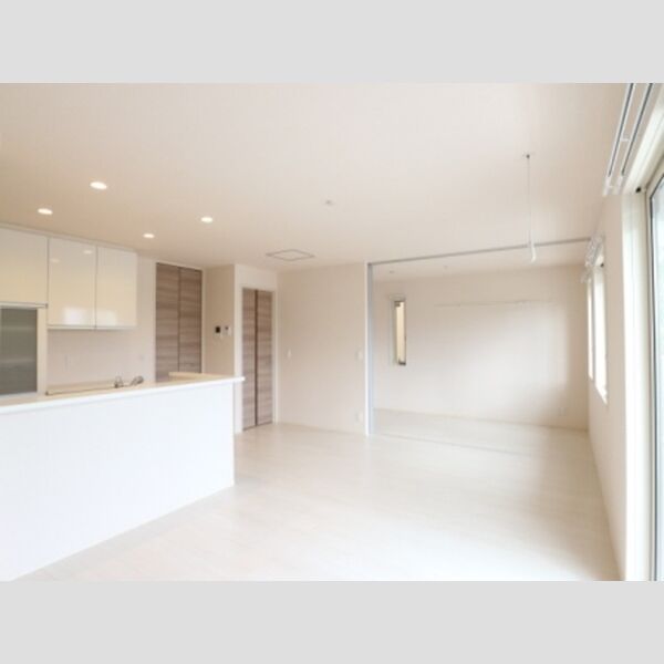 グランドソレイユⅥ リビング1