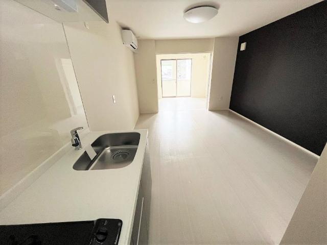 リオグランデ東戸塚102号室 リビング