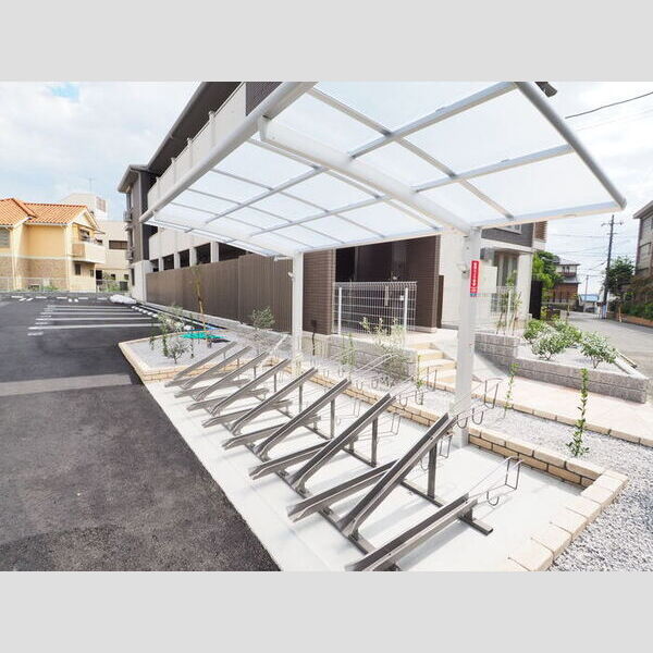 ヴィラージュたまプラーザ　欅 駐輪スペース