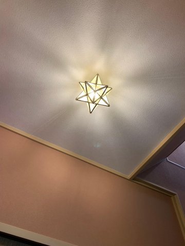 星空のLucarnette-小竹向原/江古田- 星のような照明が夜も迎えてくれます