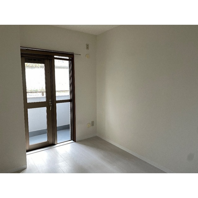 読売ランド第一マンションズ307号室 内観