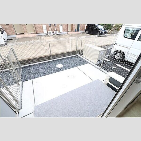 長須賀NTステージ107号室 専用庭