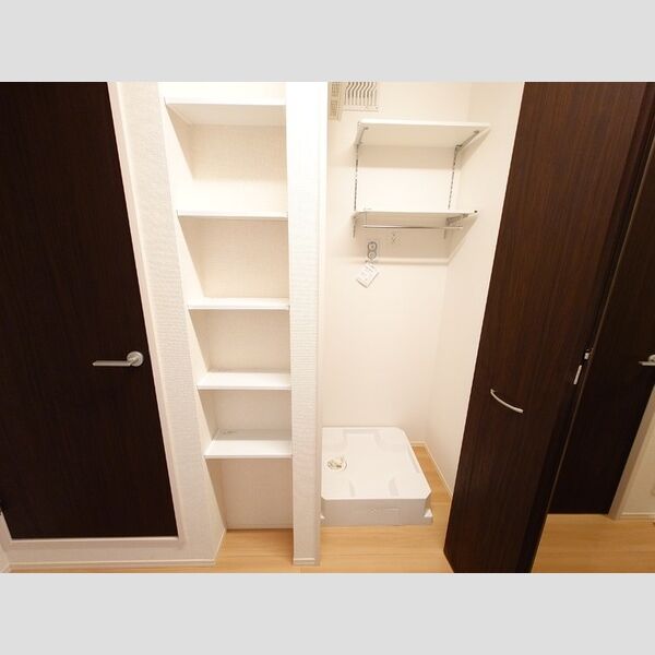 パレス国立303号室 収納