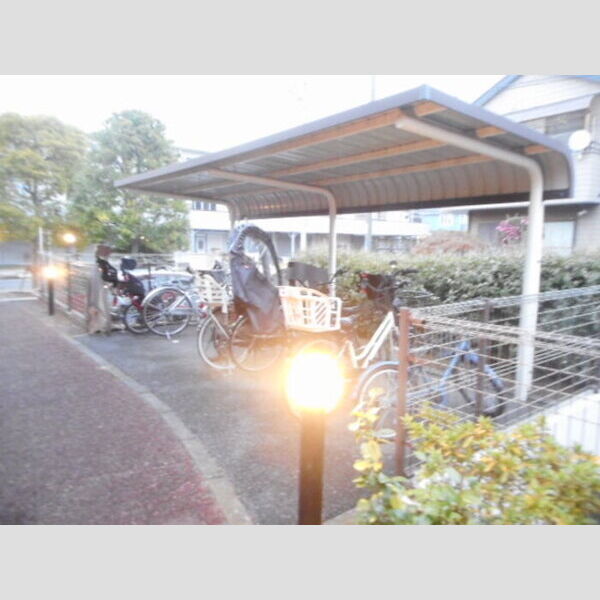 エムズ・アーク　C棟 駐輪場