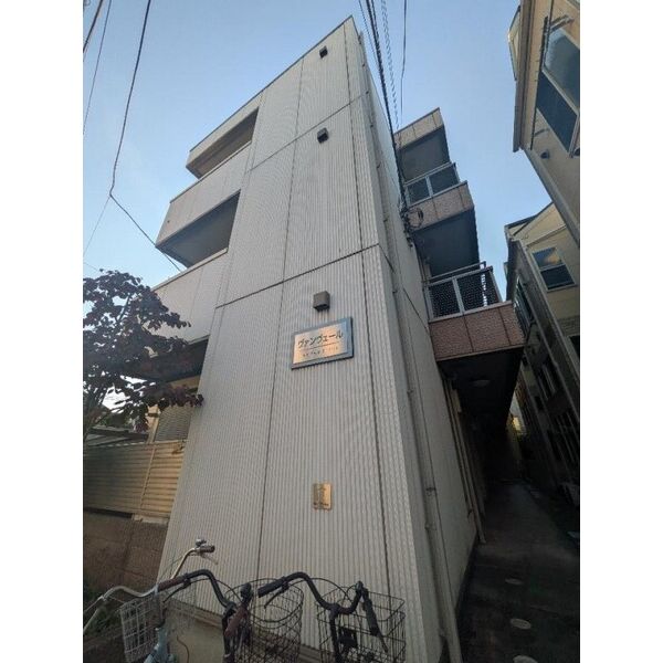 ヴァンヴェール302号室 外観