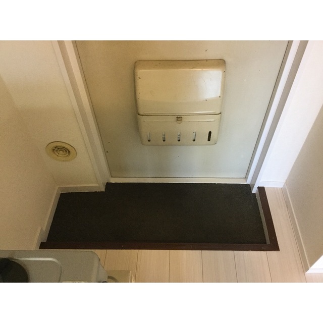 リエス厚木金田302号室 玄関