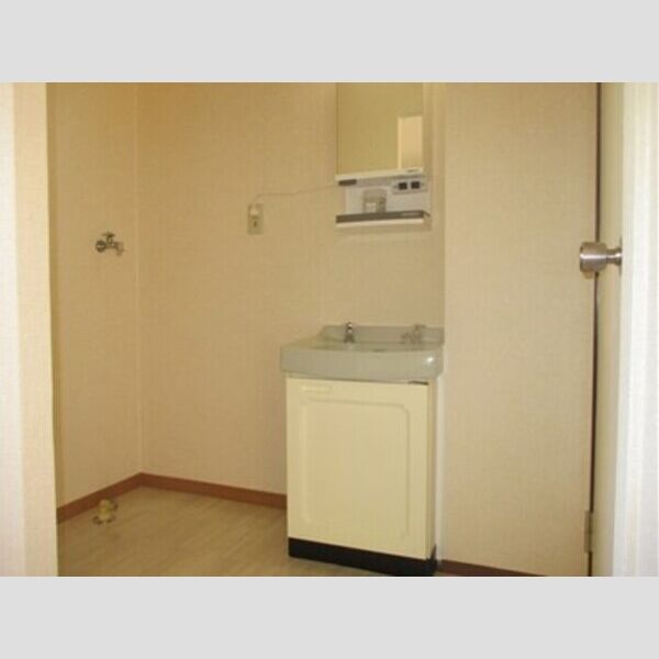 市角ハイツ 洗面化粧台