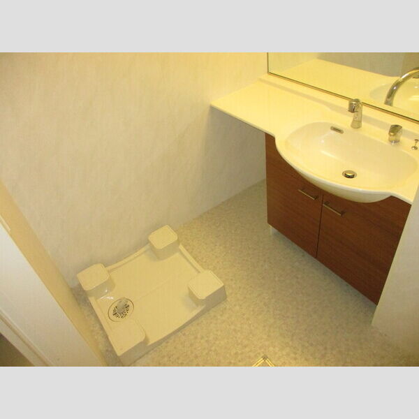 Crea Fleur(クレア・フルール) 洗髪洗面化粧台・室内洗濯機置場