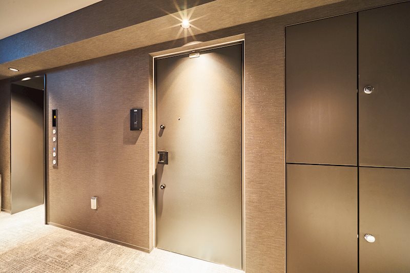 クレヴィアリグゼ錦糸町8階 玄関