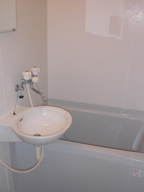 レオパレスシープⅢ 女性に人気のバス・トイレ別