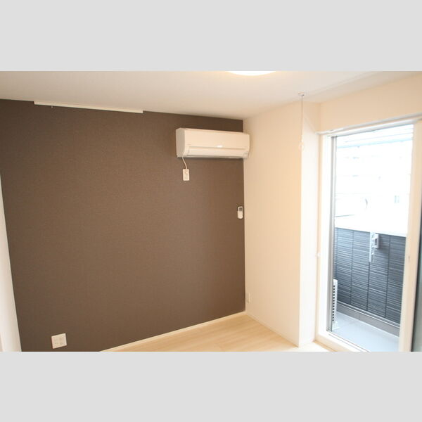 セレスティア扇Ⅱ201号室 洋室