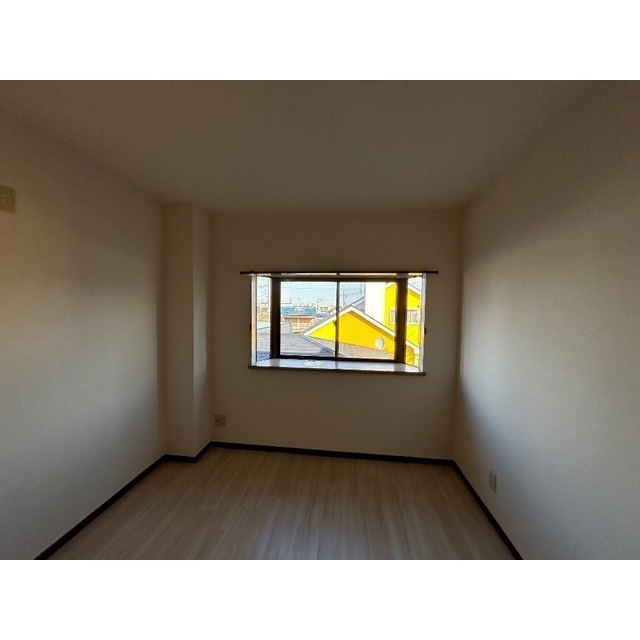 ニューロイヤルハイツ 内観