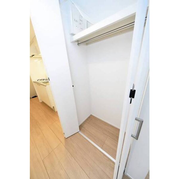 snUg10000D号室 収納