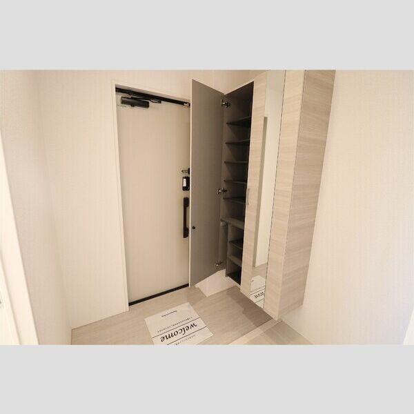 D-KISARIA　WⅠ202号室 玄関