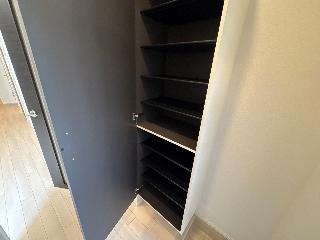 ベルコリーヌ八代 下駄箱（イメージ）