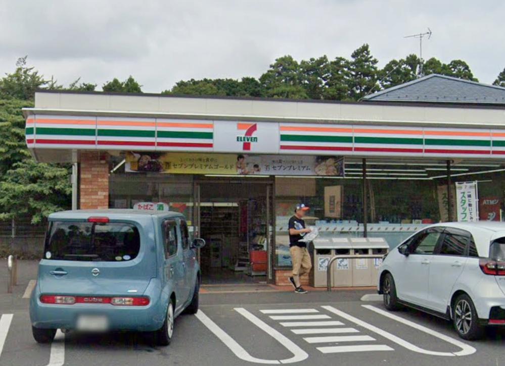 北欧andフレンチのデザイナーズリノベ戸建 【コンビニエンスストア】セブン-イレブン 千葉柏井町店まで657ｍ