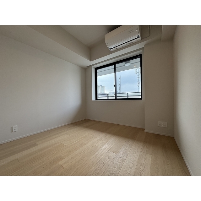 ザ・パークハウス千代田六番町804号室 洋室5.5帖　2025年9月撮影