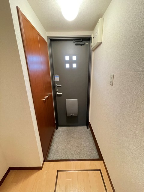 コゥジィーコート綱島0103号室 玄関