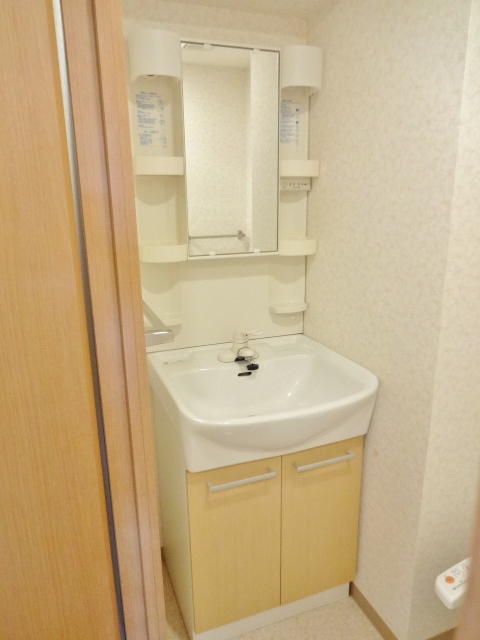 ベルディオガーデン0101号室 同タイプで違う部屋の写真です。