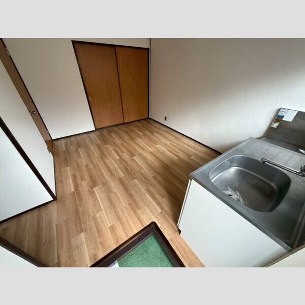 朝日コーポ203号室 玄関