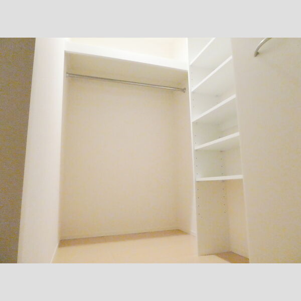 Grandir　A301号室 ウォークインクローゼット(洋室2)