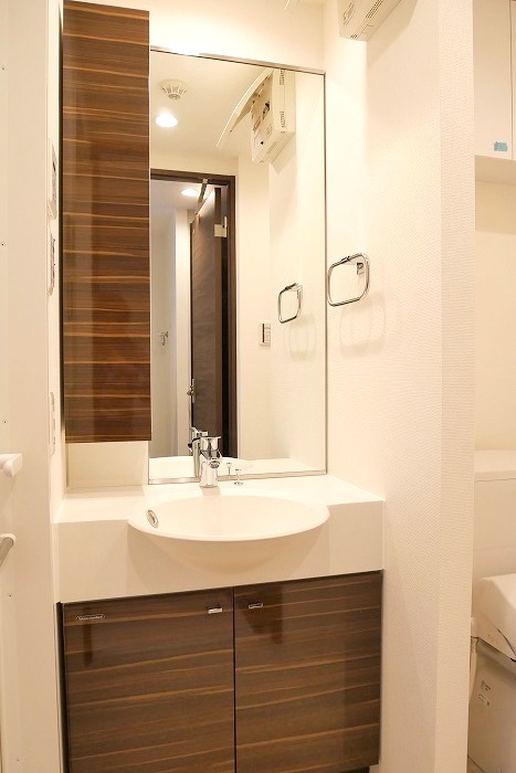 ラフィスタ鷺沼（南棟）2階 内観