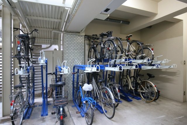 スカイノブレ御徒町2階 駐輪場