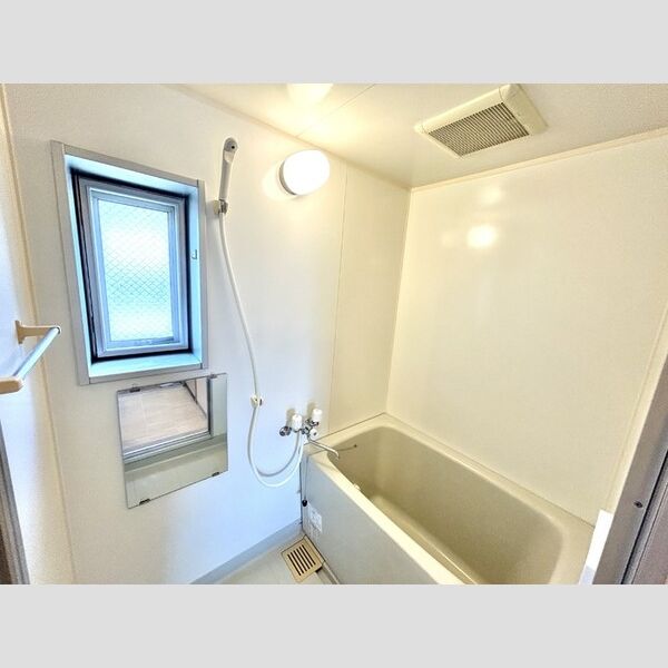 ドミトリー西船303号室 浴室