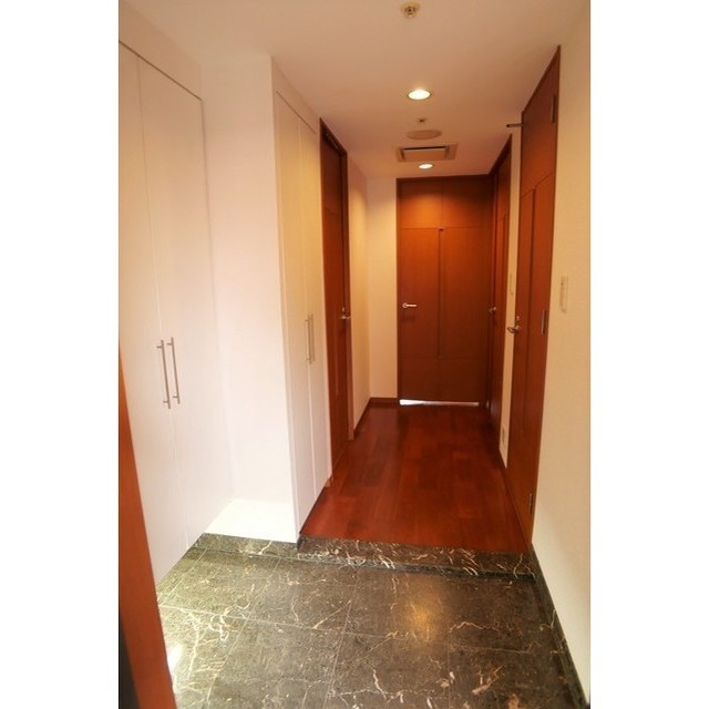 ルネパルティーレ汐留0901号室 同建物別部屋の参考画像