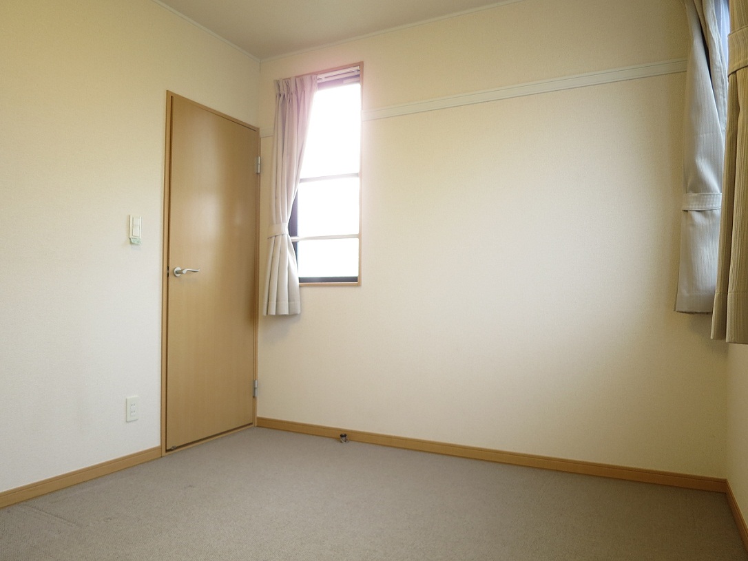 レオパレスフロラシオン　Ⅱ101号室 寝室