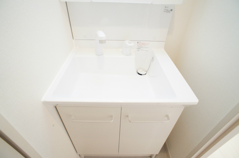 リブリ・踊場1階 洗面