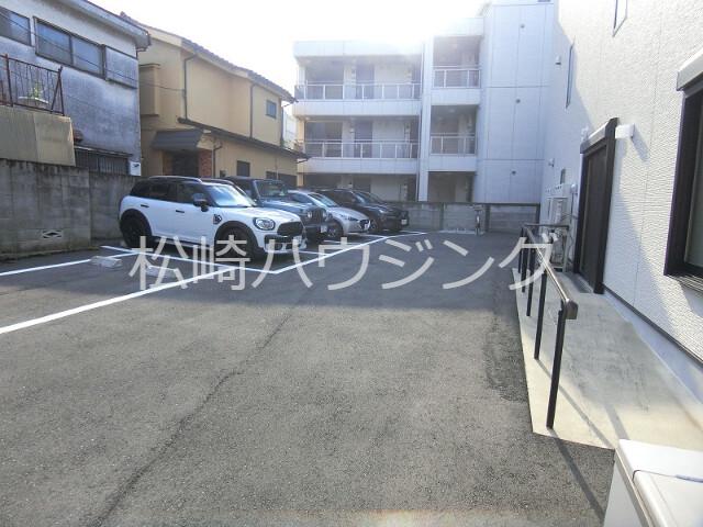 Silky Haitsu3階 駐車場