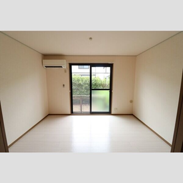 スクウェアガーデン　Ⅵ102号室 南側洋室