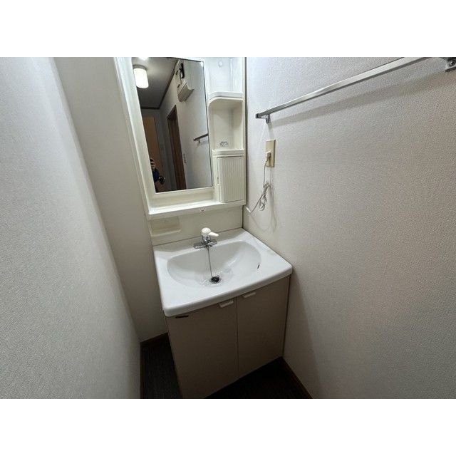 サンパティークA202号室 内観